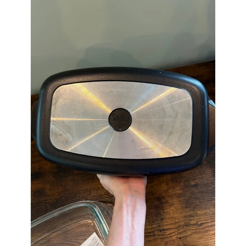 Pampered Chef Covered Roaster#2401 (Dual Use) Pan